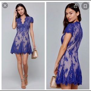 NWOT Bebe Valerie Lace Godet dress blue size 00